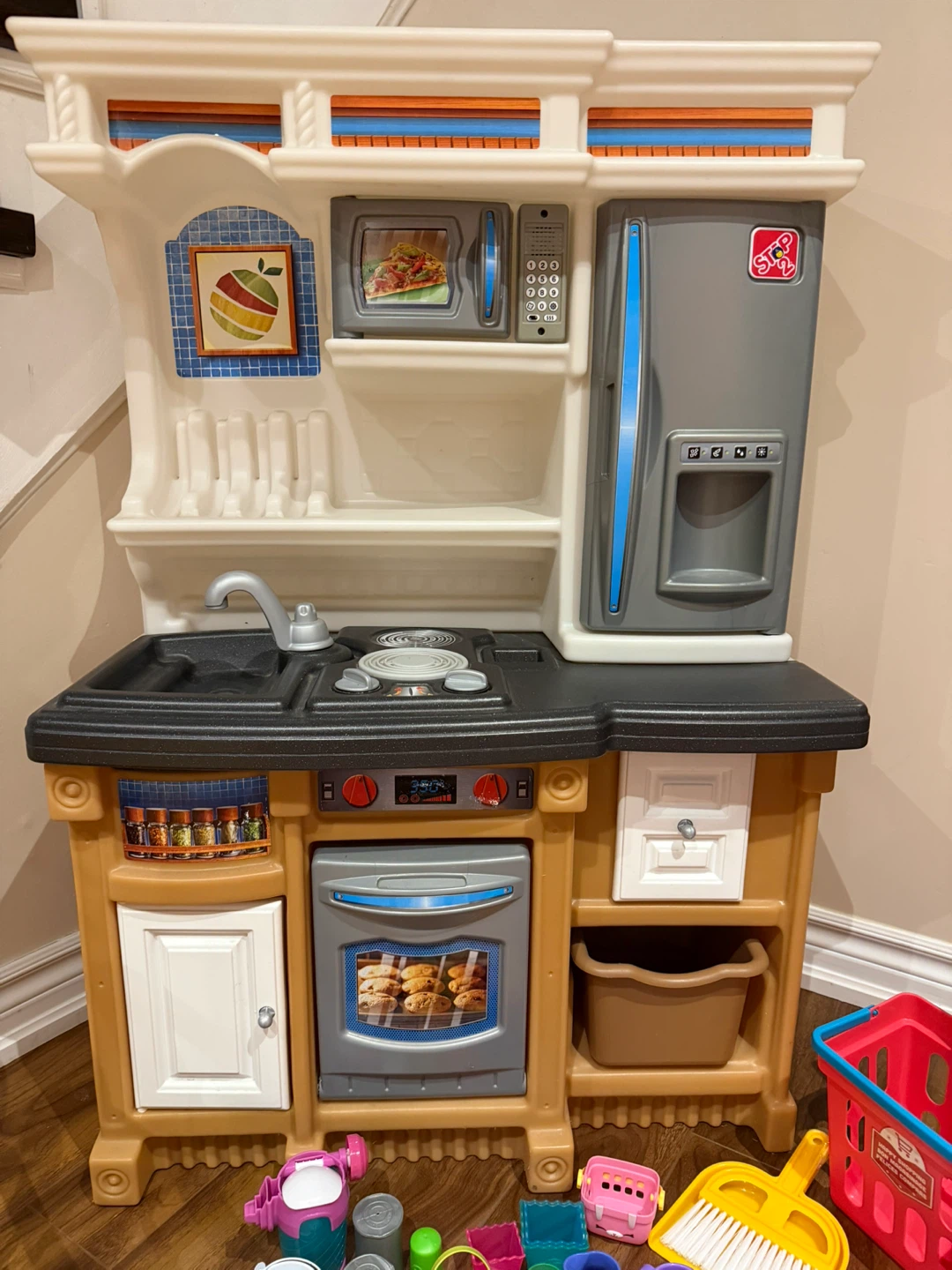 Step2 kids play kitchen, shopping cart, lots of accessories ! - photo 2
