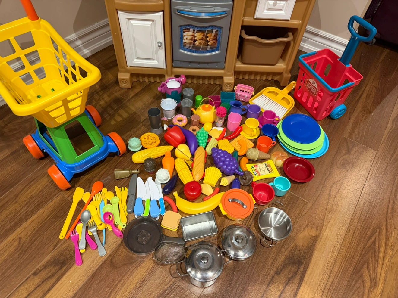 Step2 kids play kitchen, shopping cart, lots of accessories ! - photo 3