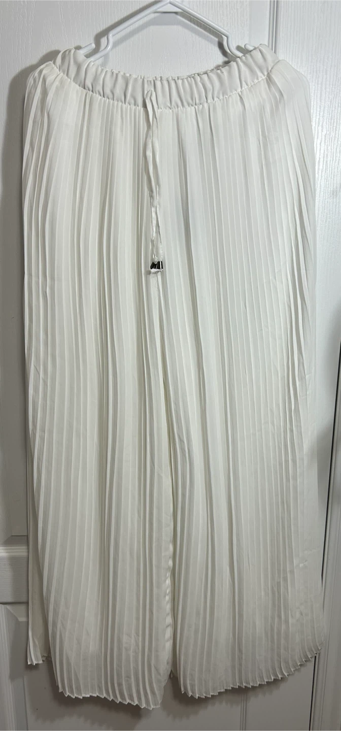 Pleated Trousers White