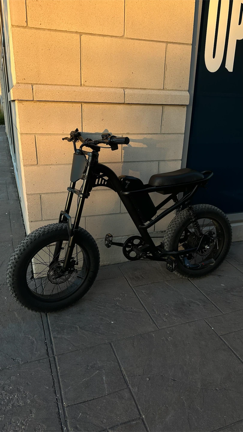 Black Electric z8 50kmh NO TRADES