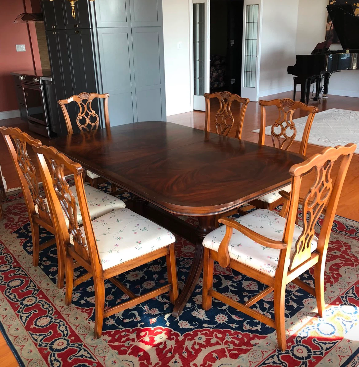 Extendable Dining Table and Chairs Set