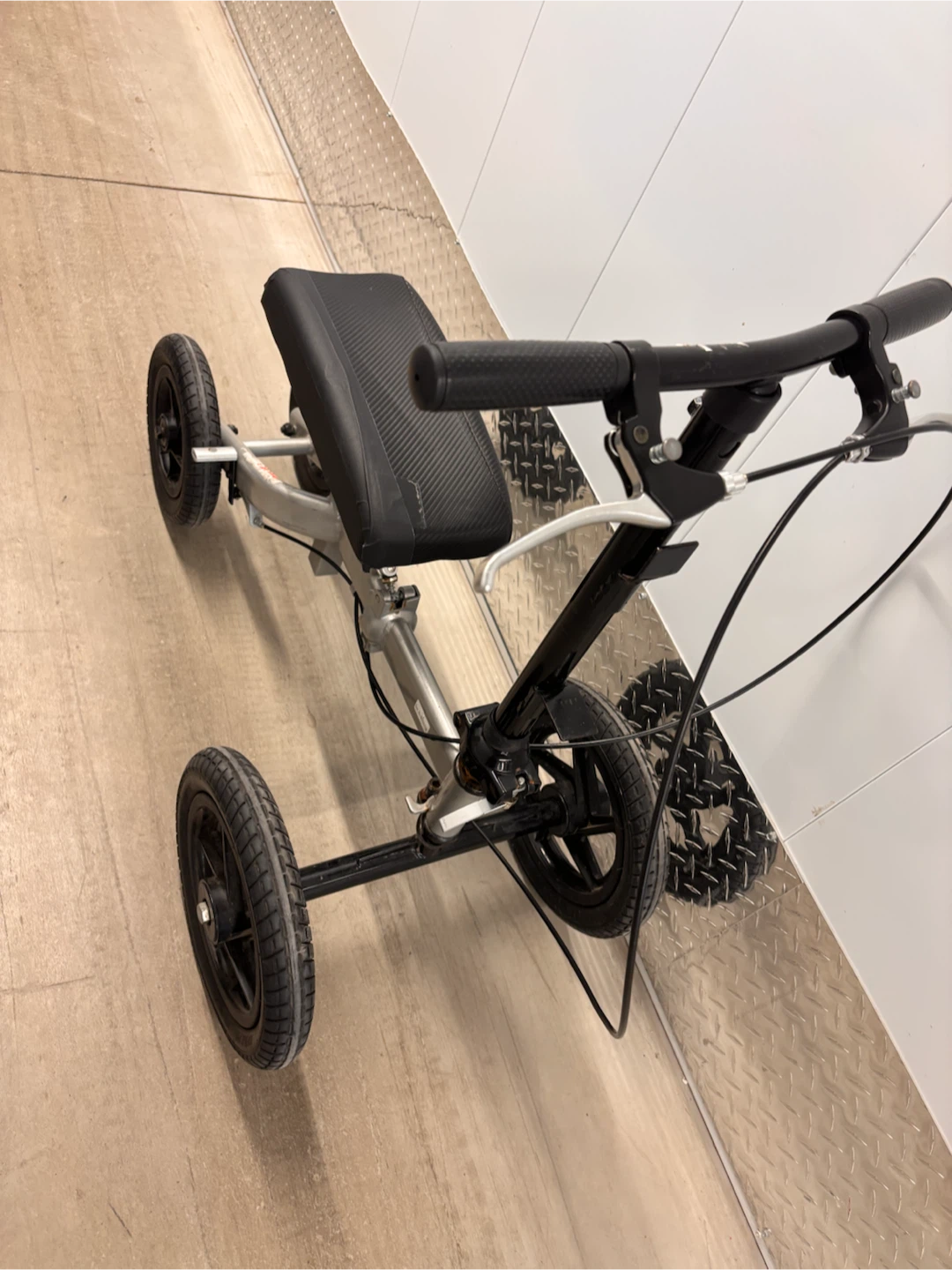 Knee Scooter Walker - photo 2