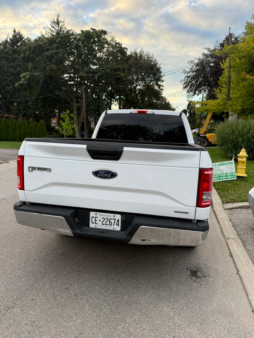 White Ford F-150 Pickup Truck - photo 3