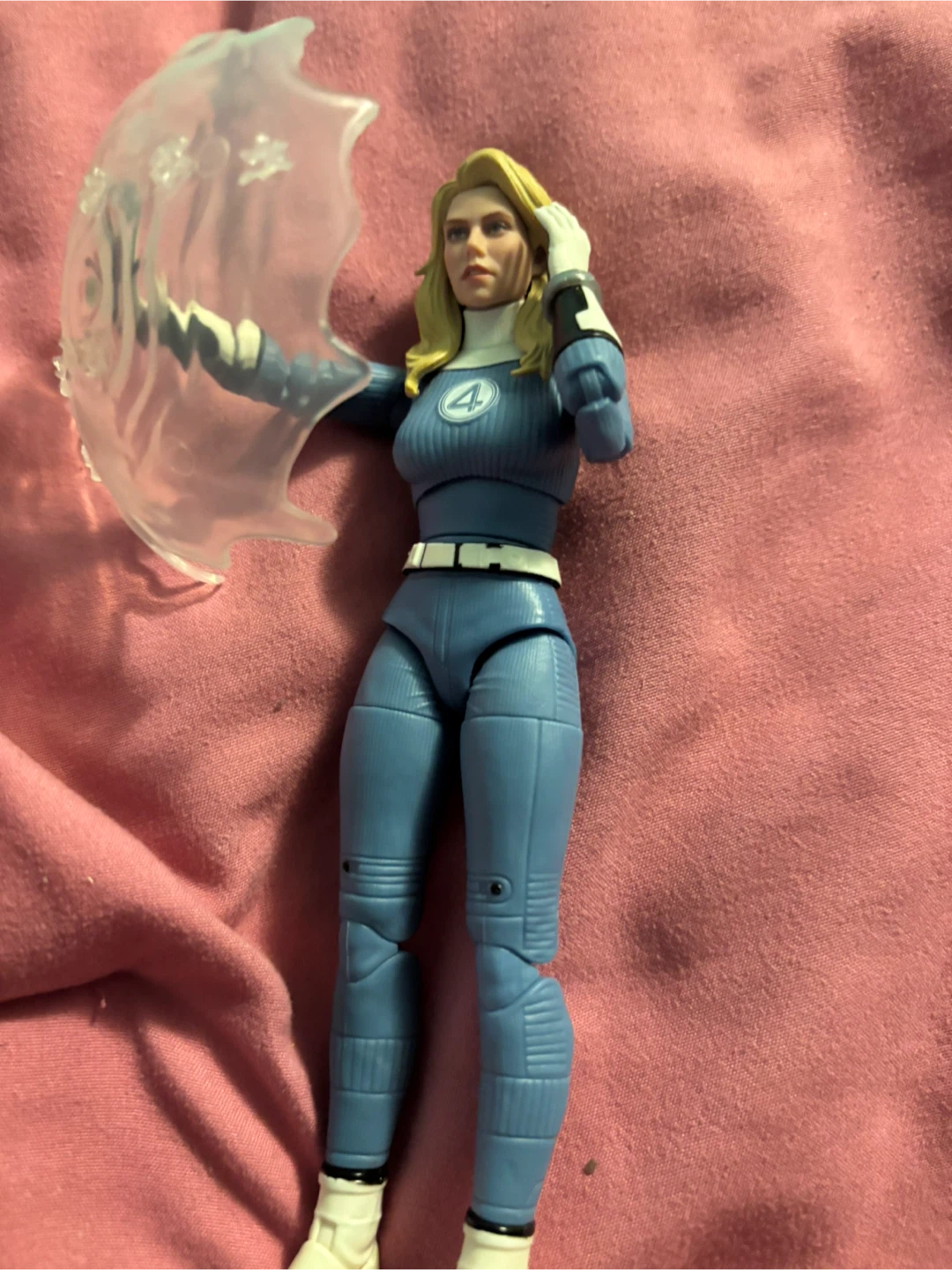 Marvel Legends Invisible Woman Action Figure - photo 2