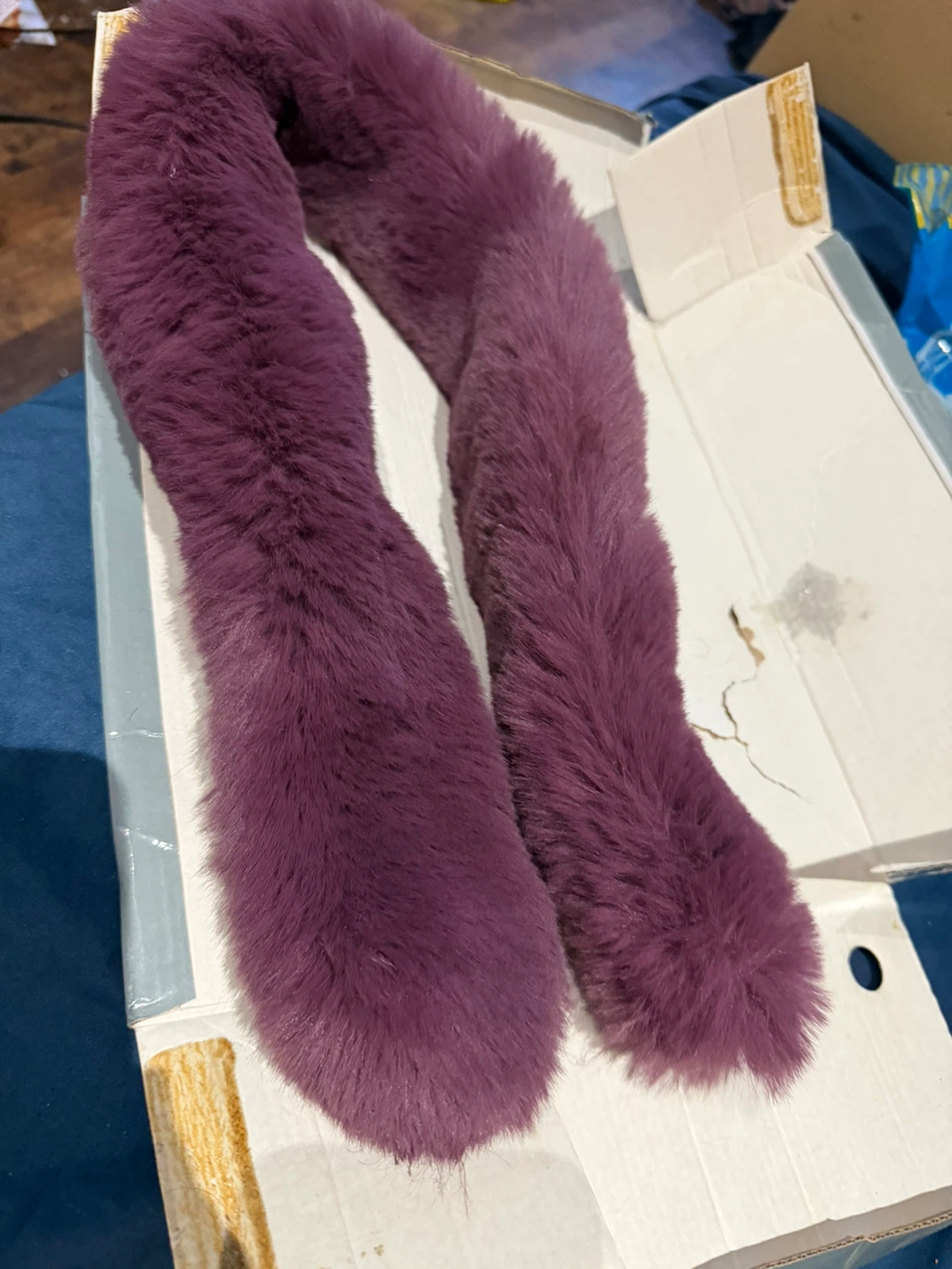 Mauve faux fur scarf