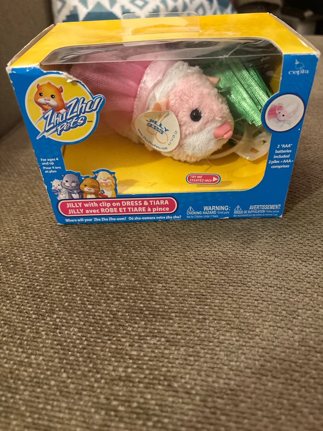 Zhu Zhu Pets Hamster with Dress & Tiara