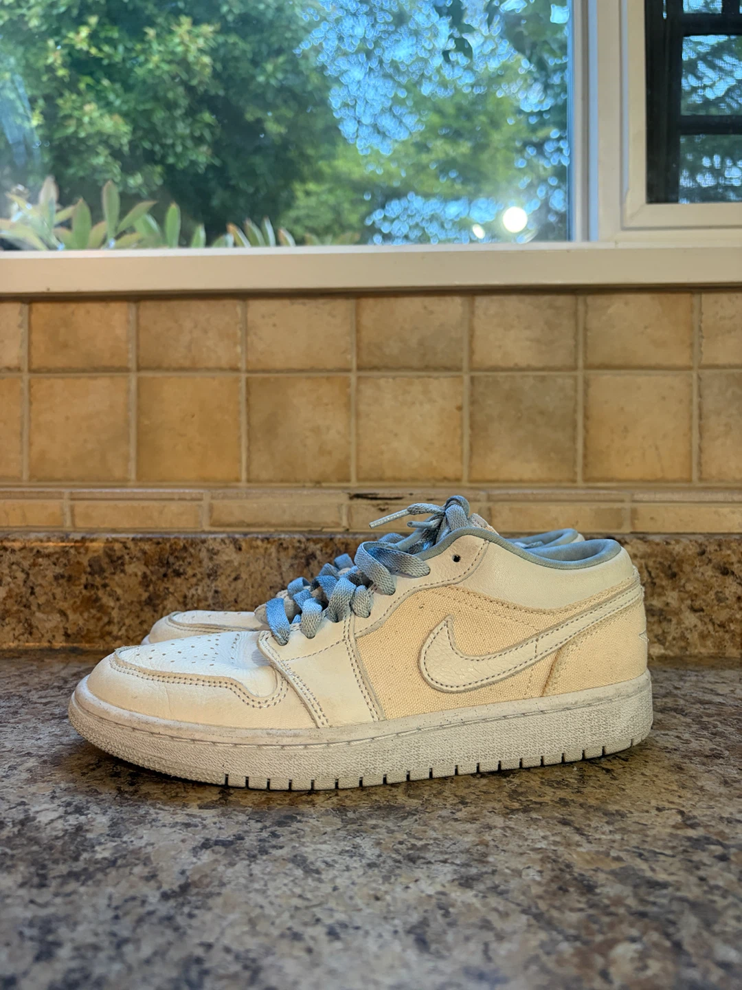 Nike Air Jordan 1 Low - photo 3