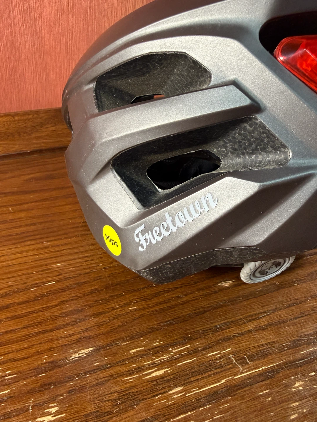 Freetown Gear and Gravel Lumiere2 Adult Helmet w Safety System - photo 3