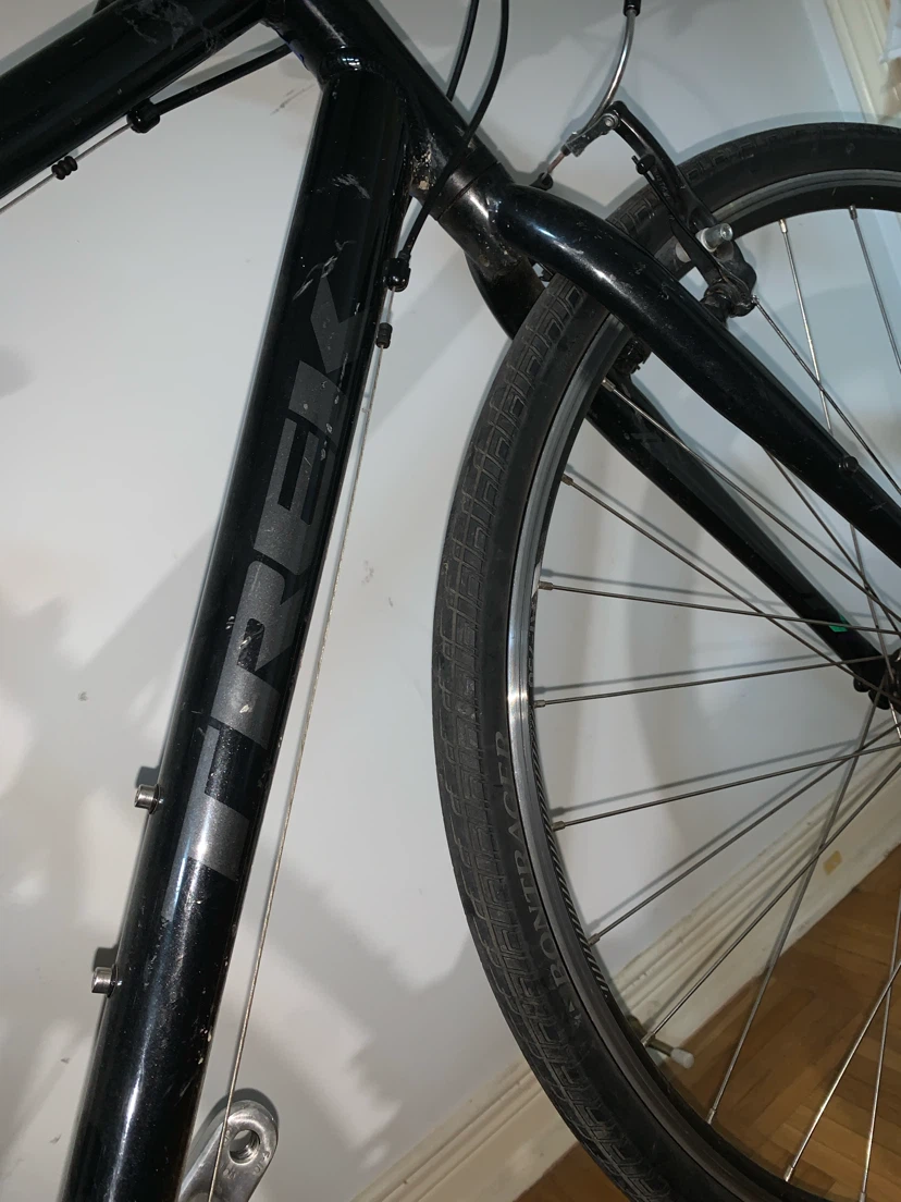 Trek FX 2 Hybrid Bike - photo 2
