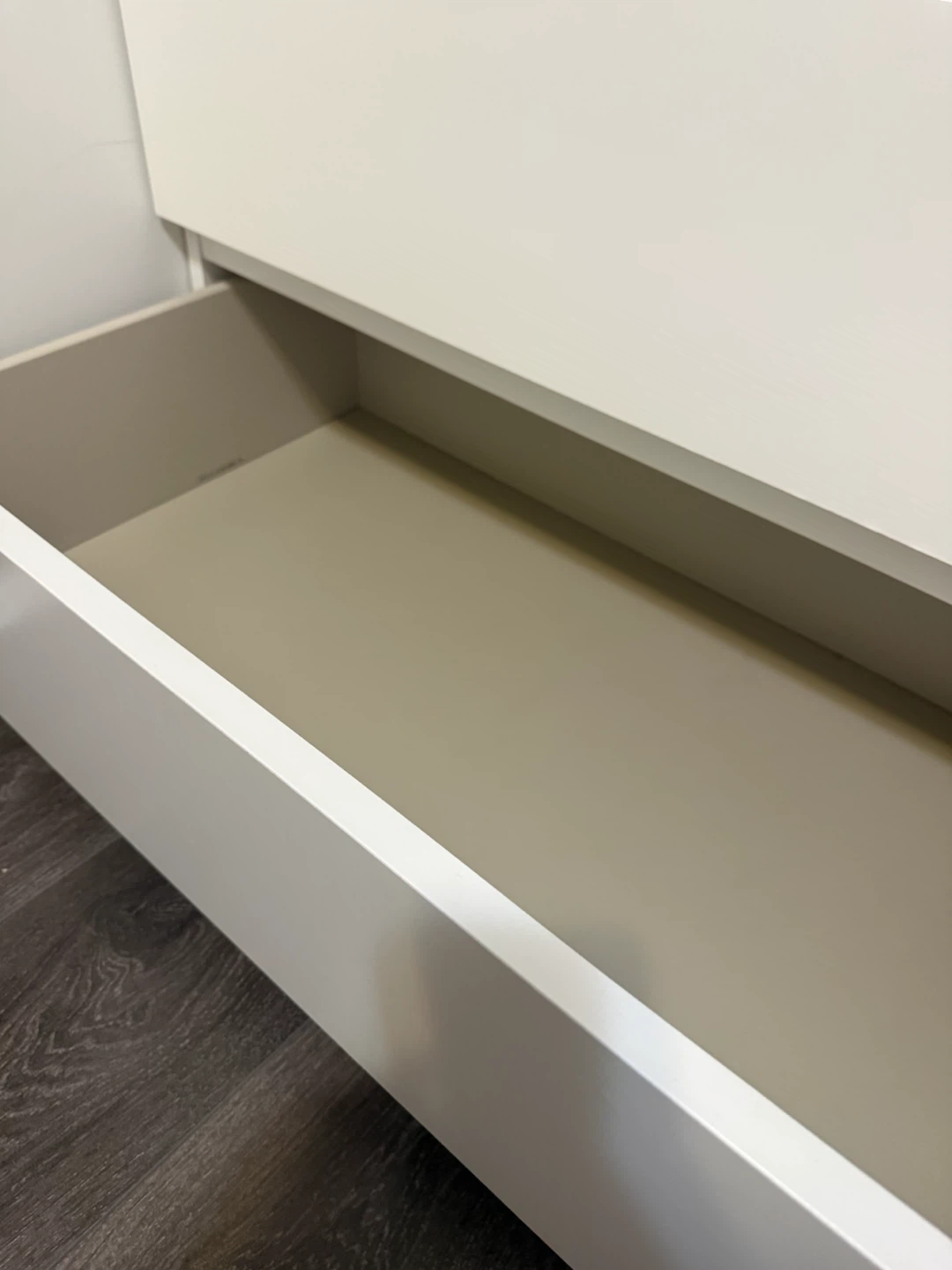 IKEA MALM 3-drawer chest - photo 2
