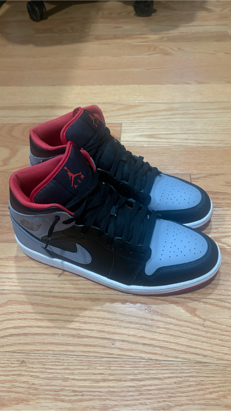 Air Jordan 1 Mid ‘Bred Shadow’ Size 11.5 Men’s - photo 2