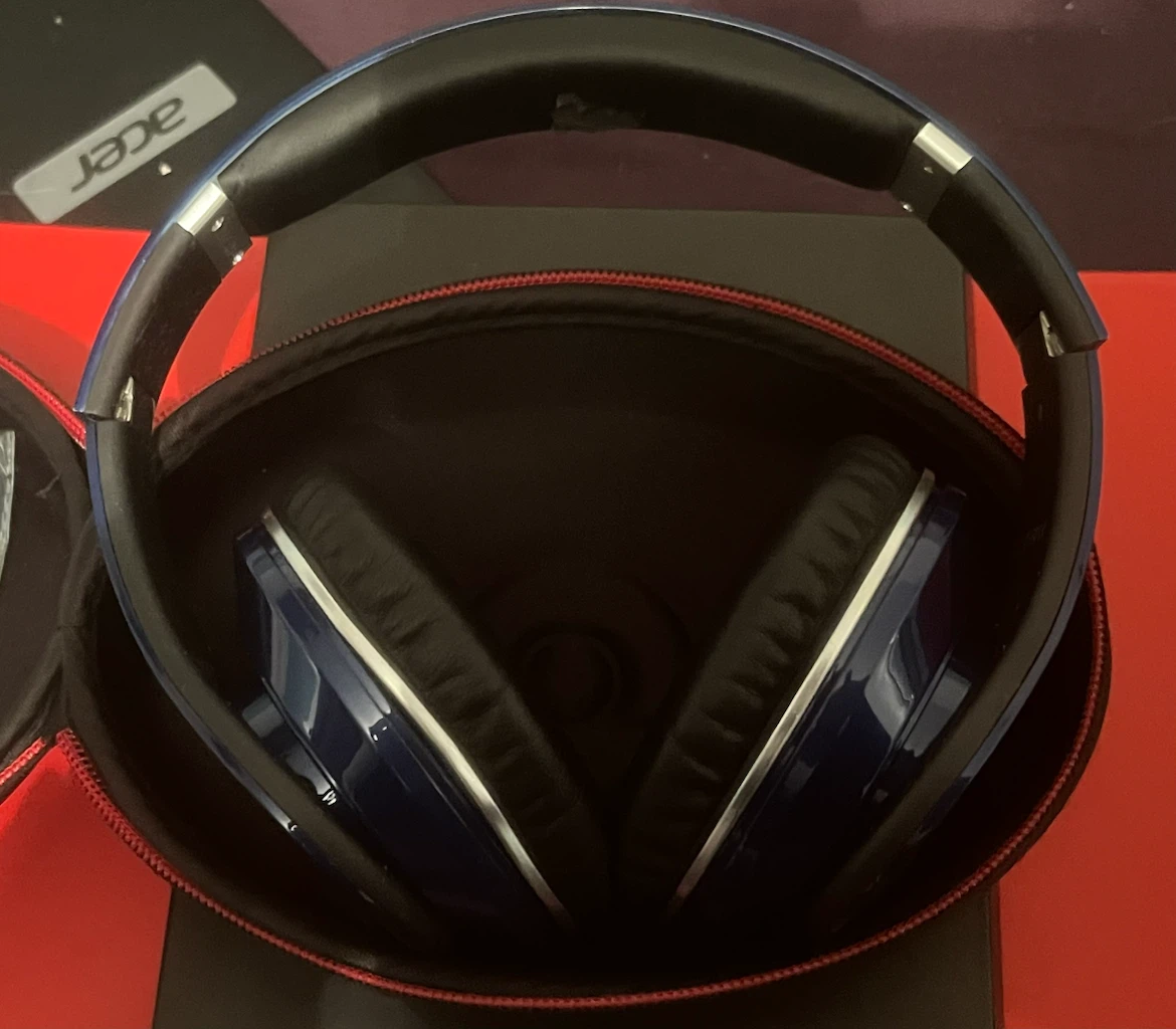 Beats by Dre first edition headphones gently used - photo 3