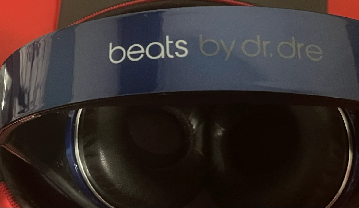 Beats by Dre first edition headphones gently used - photo 5