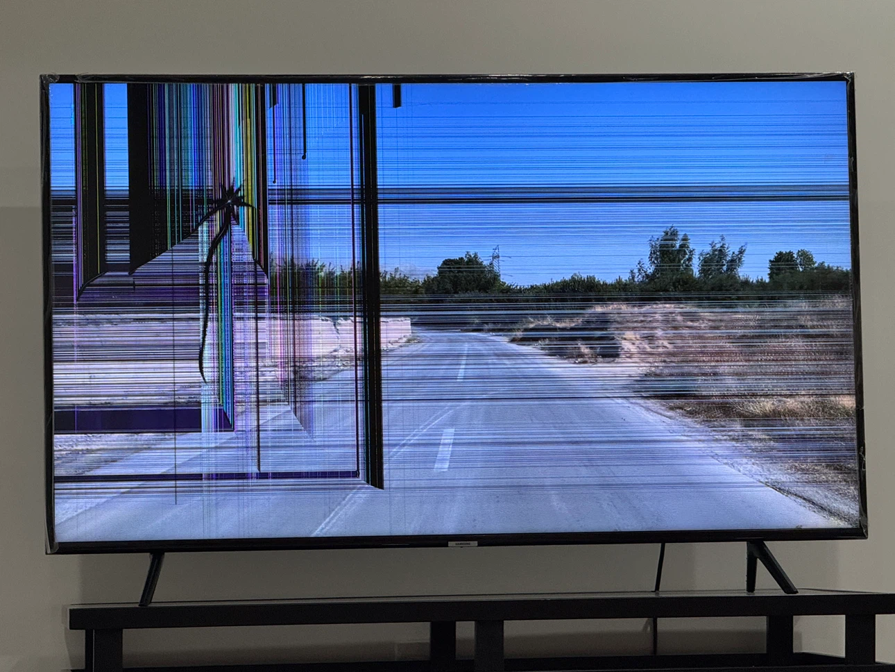 Broken Samsung TV Screen