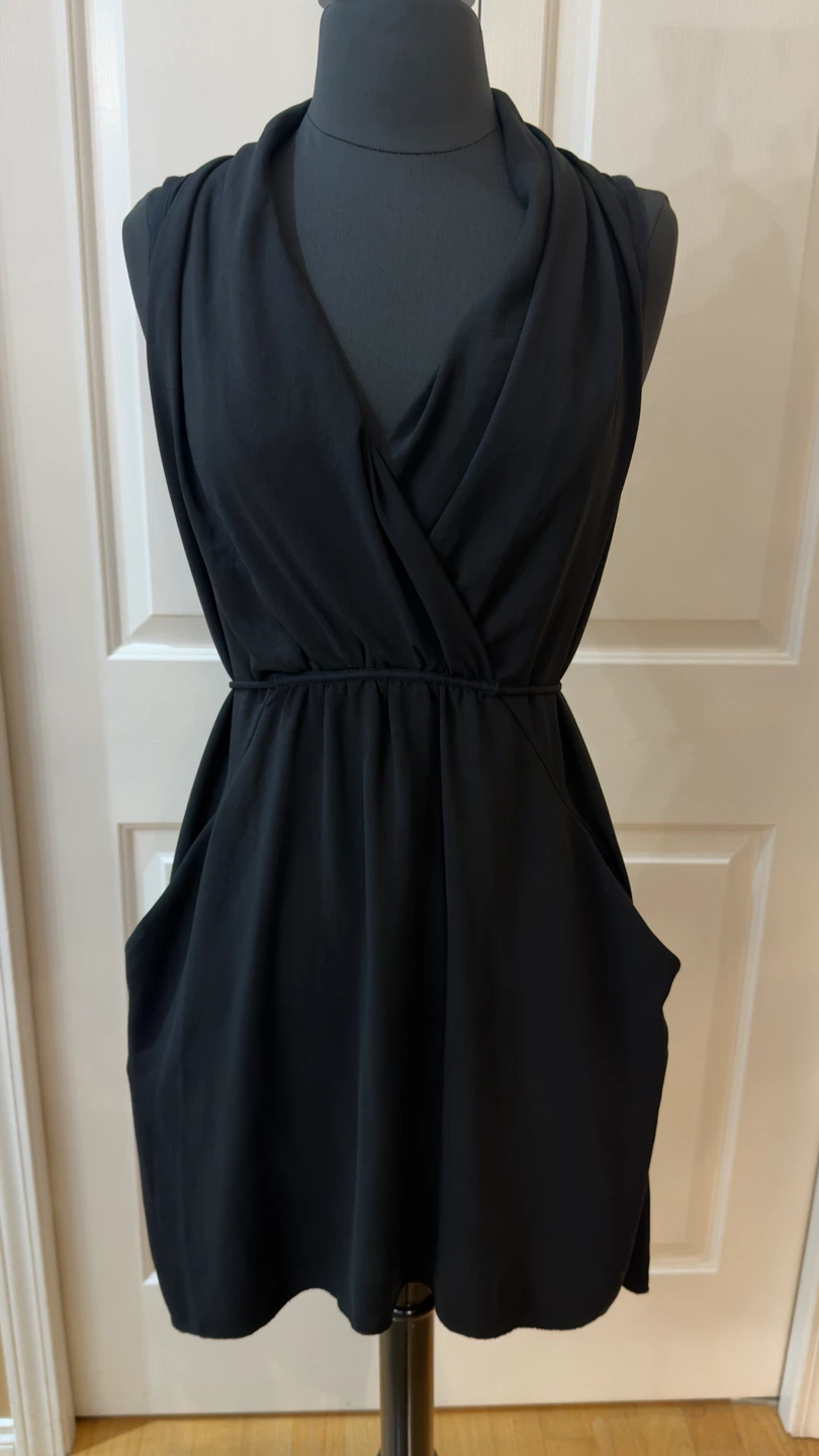 Wilfred Sleeveless Dress