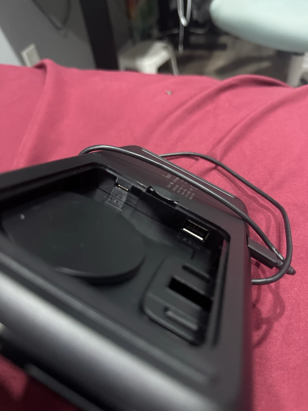 3-in-1 Wireless Charging Station - photo 3
