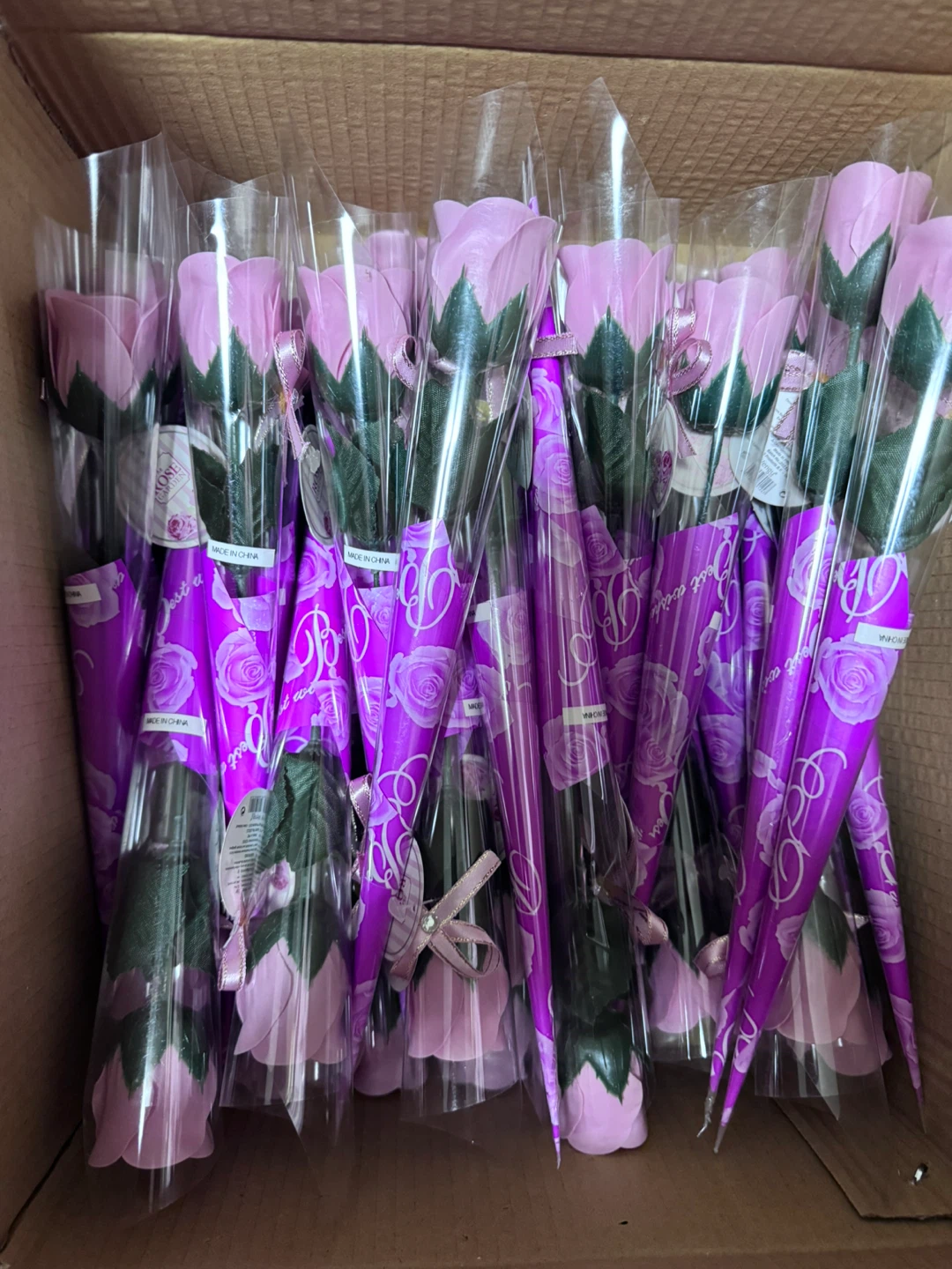 Scented Soap Roses in Gift Wrapping - Red / Pink / Purple - photo 3