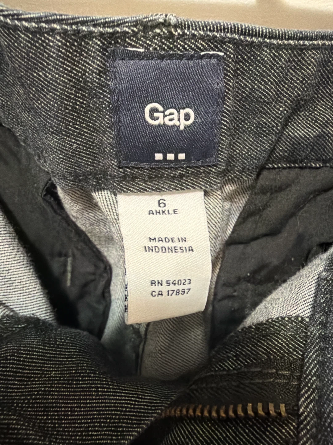 Gap Ankle Pants - Size 6 - photo 3