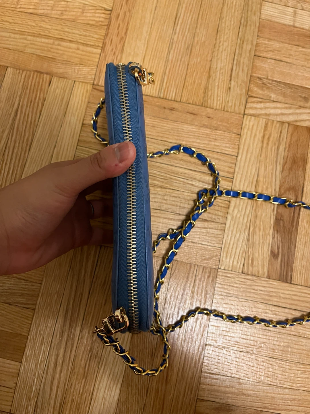 Authentic Gucci Blue Microguccissima Wallet on Chain - photo 5