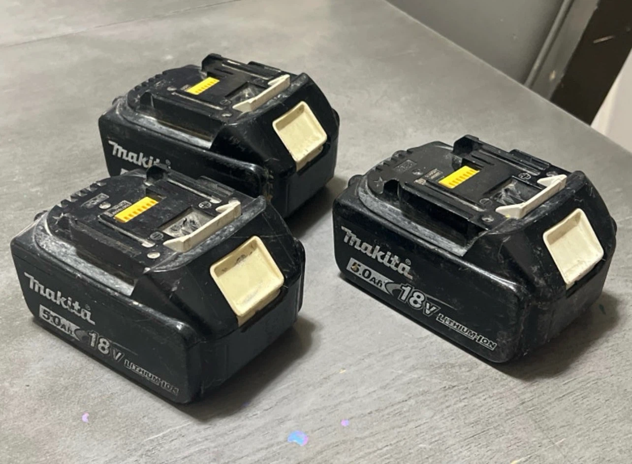 3 Makita 5.0ah 18v battery’s