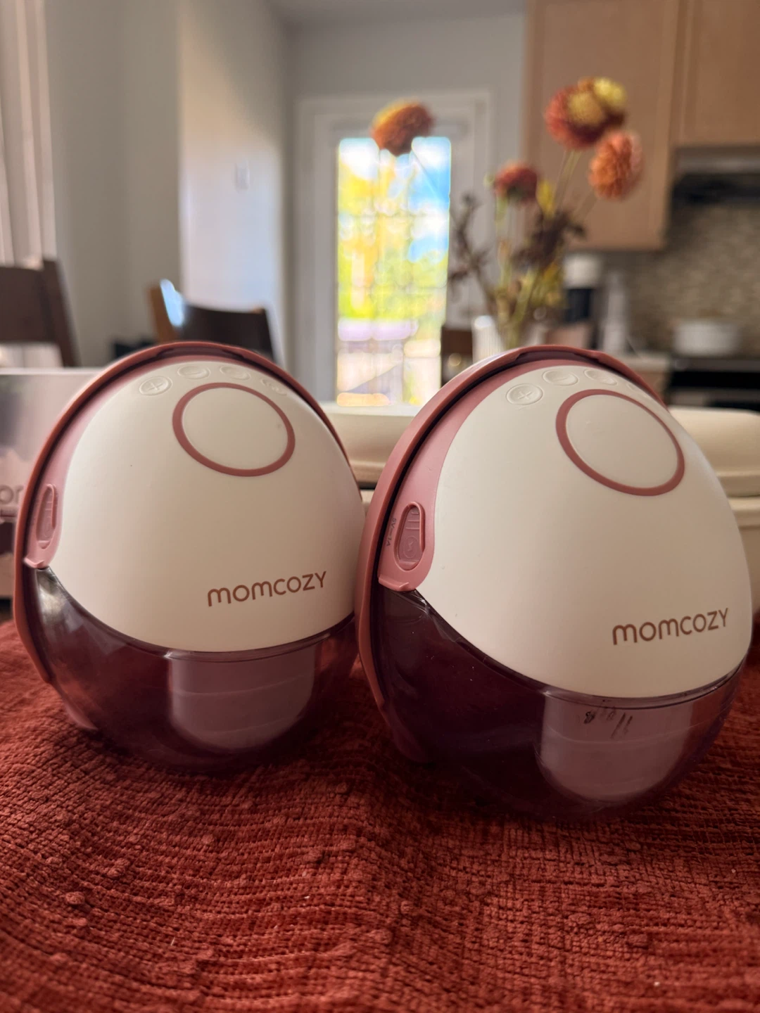 Momcozy M6 Wearable Breast Pump – Like New - photo 5