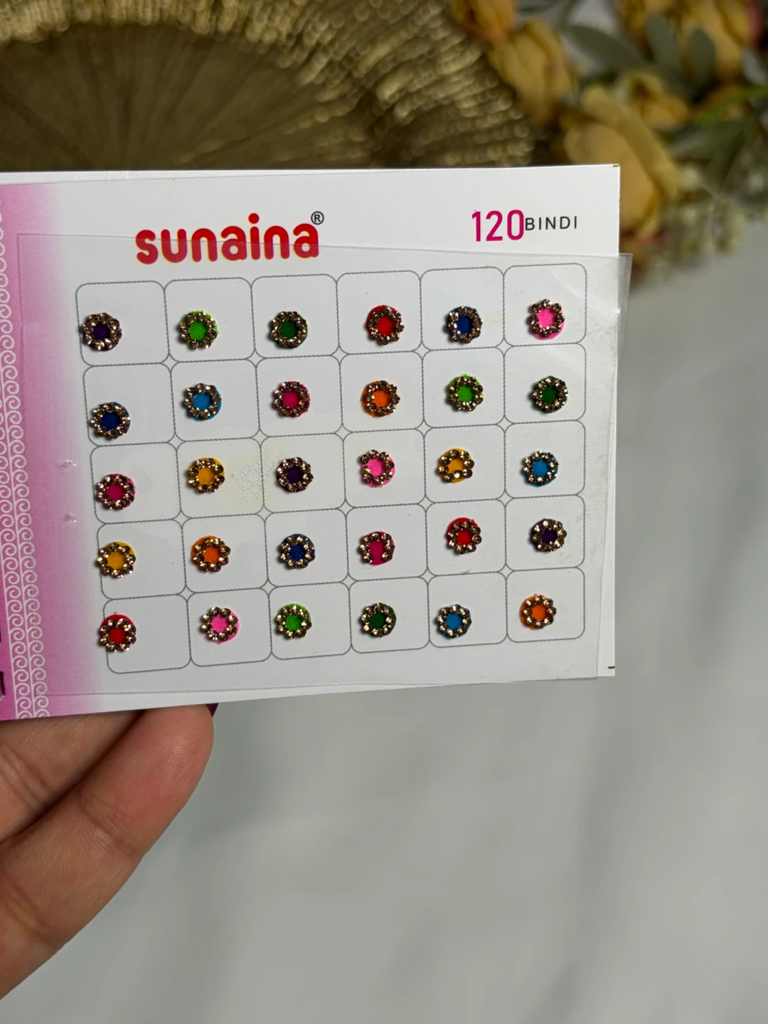 Sunaina Bindi Sticker Book - photo 2