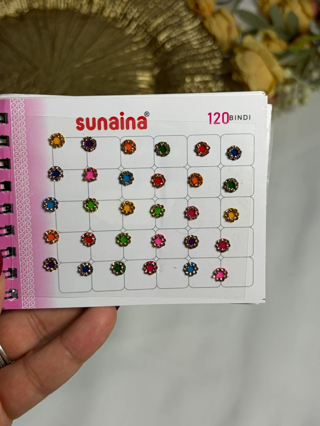 Sunaina Bindi Sticker Book - photo 3
