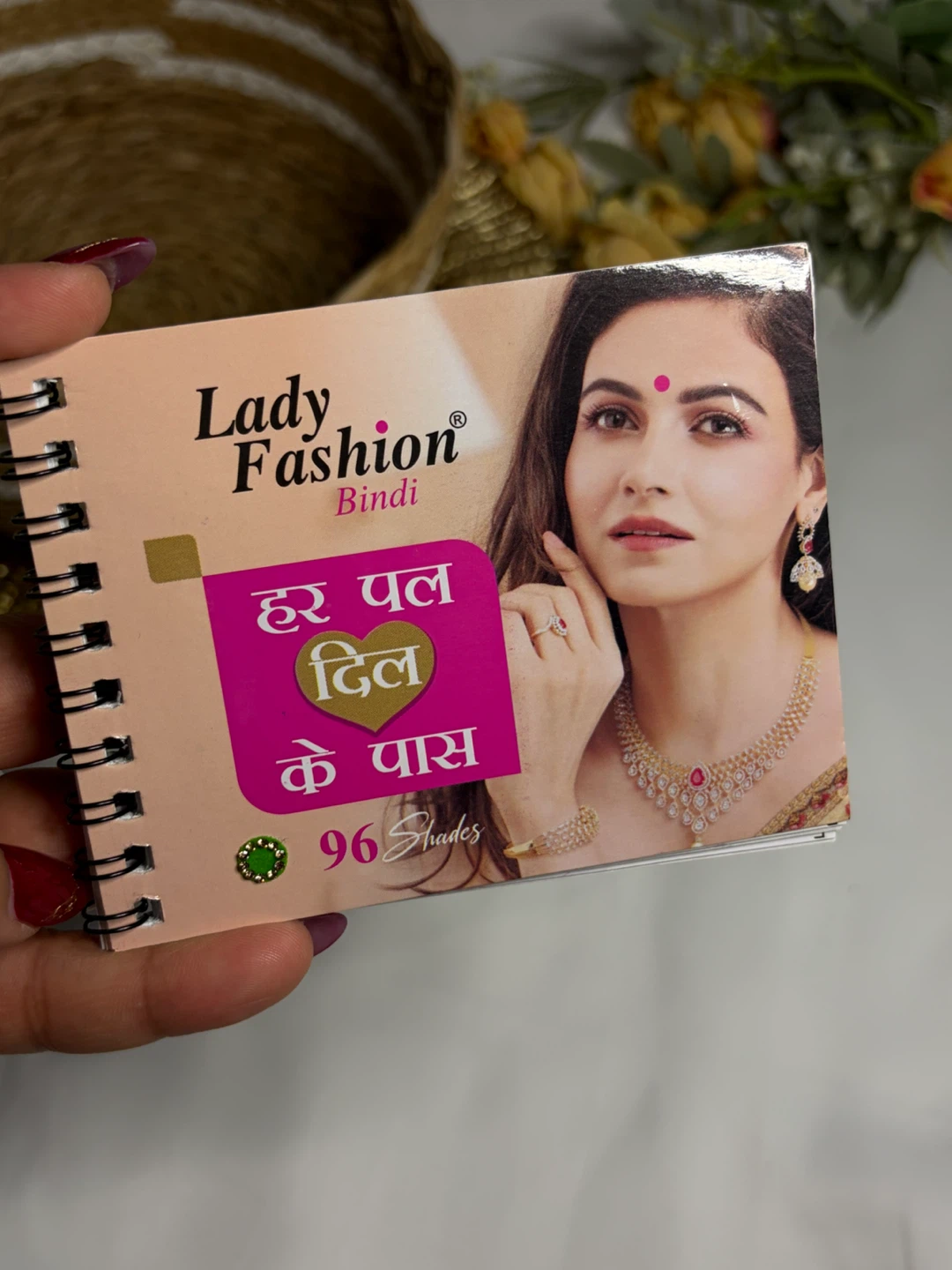 Lady Fashion Fancy Bindi 96 Shades
