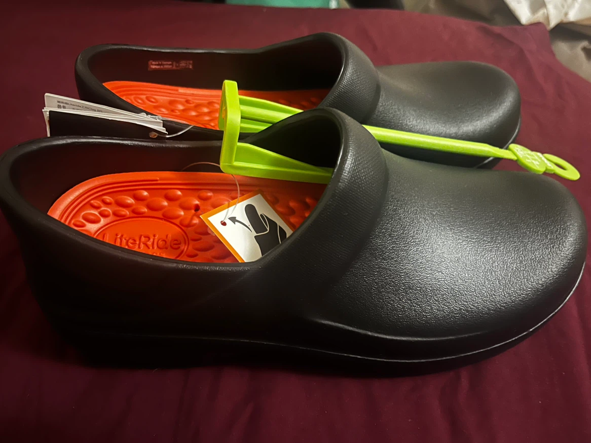 Crocs Neria Pro II Work Clogs Size W7 - photo 2