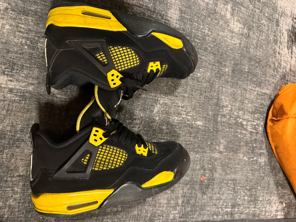 Air Jordan 4 Retro Black Yellow Sneakers - photo 4