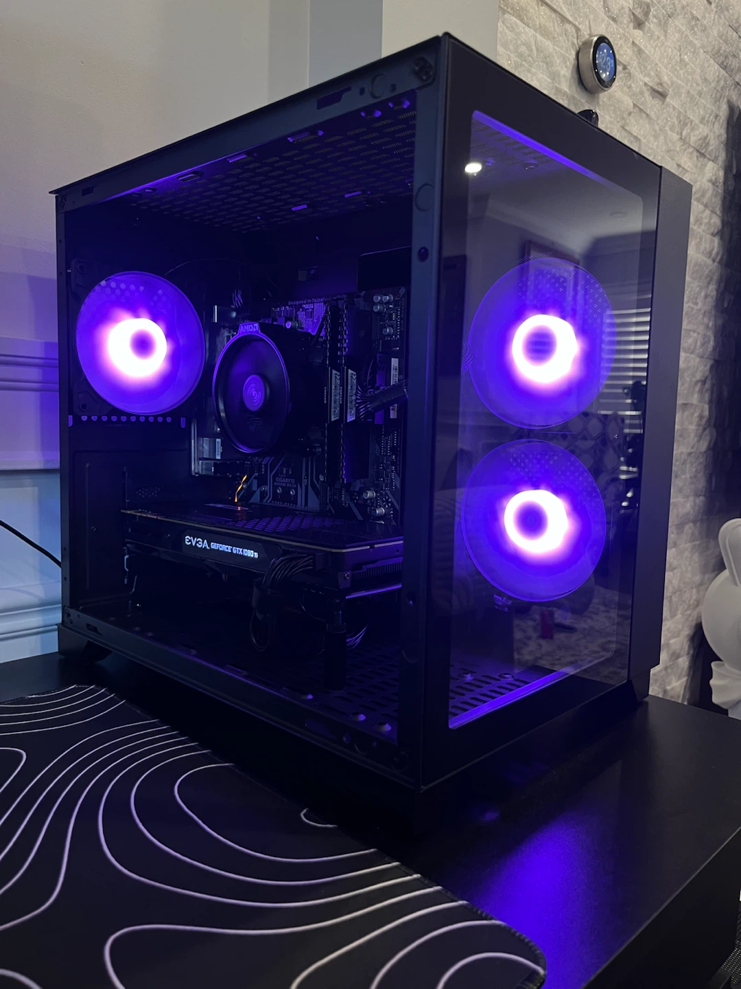 Custom Fish Tank Gaming PC - photo 5