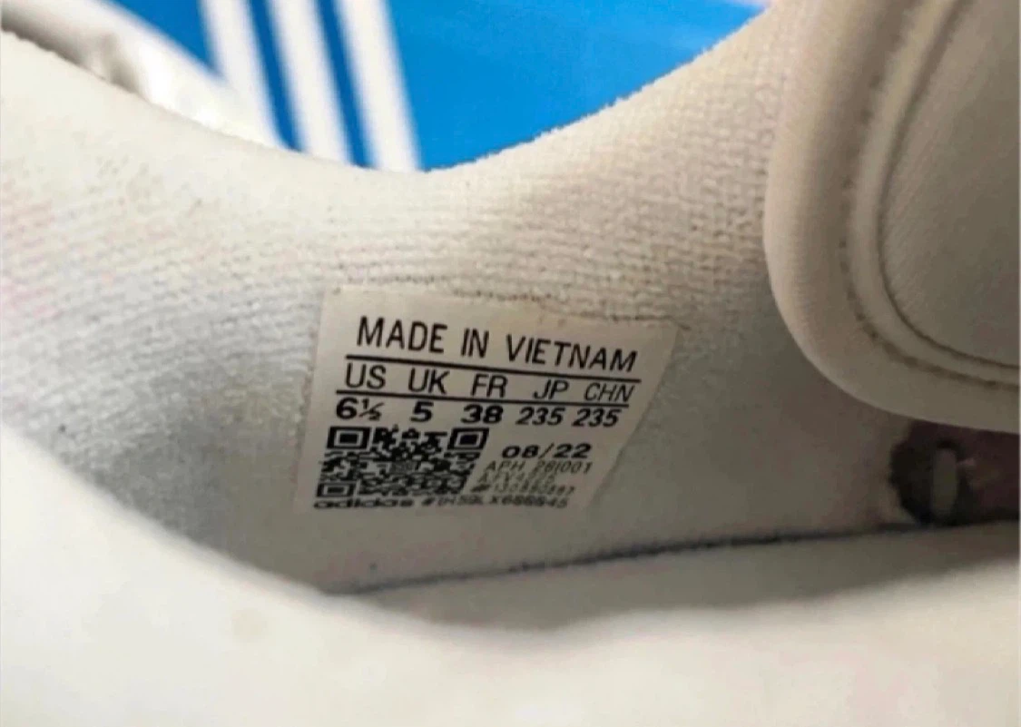 Brand new adidas shoes (women size 6.5) - photo 2
