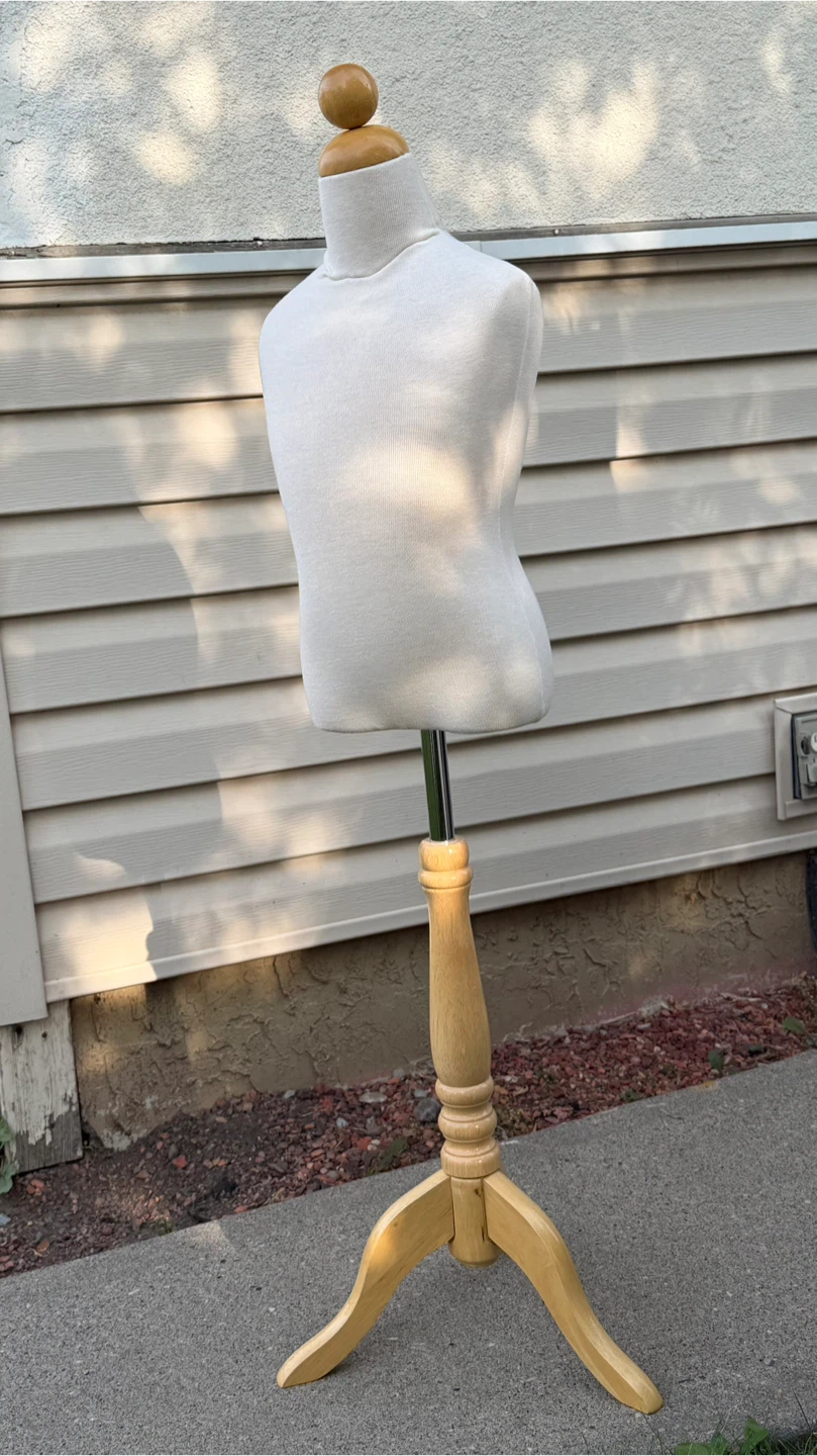 Mannequin Torso for Display - photo 2