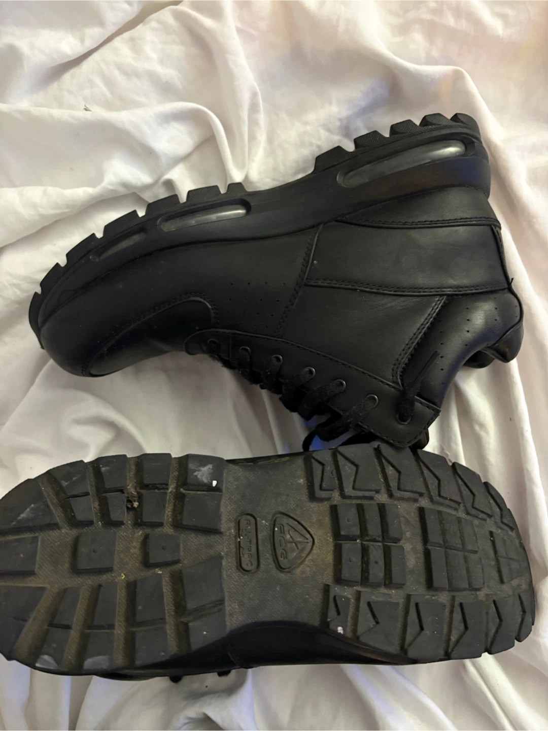 Nike ACG boots