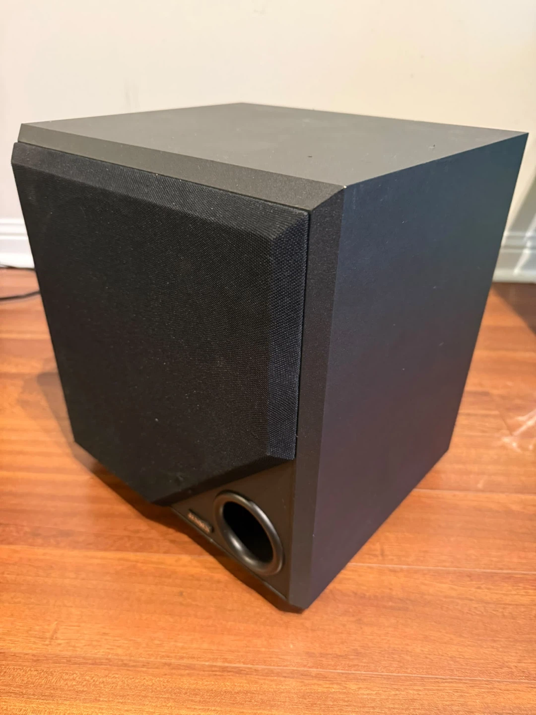 Jensen Powered Subwoofer