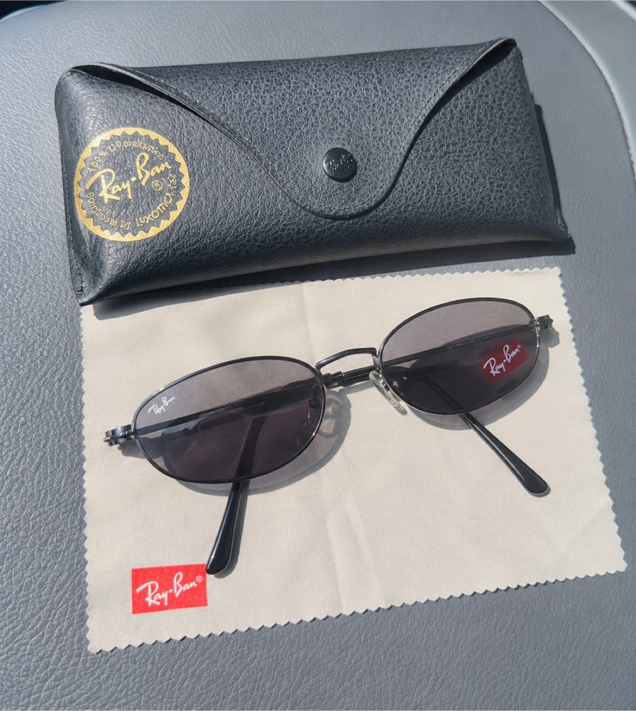 Ray-Ban black oval sunglasses - photo 3
