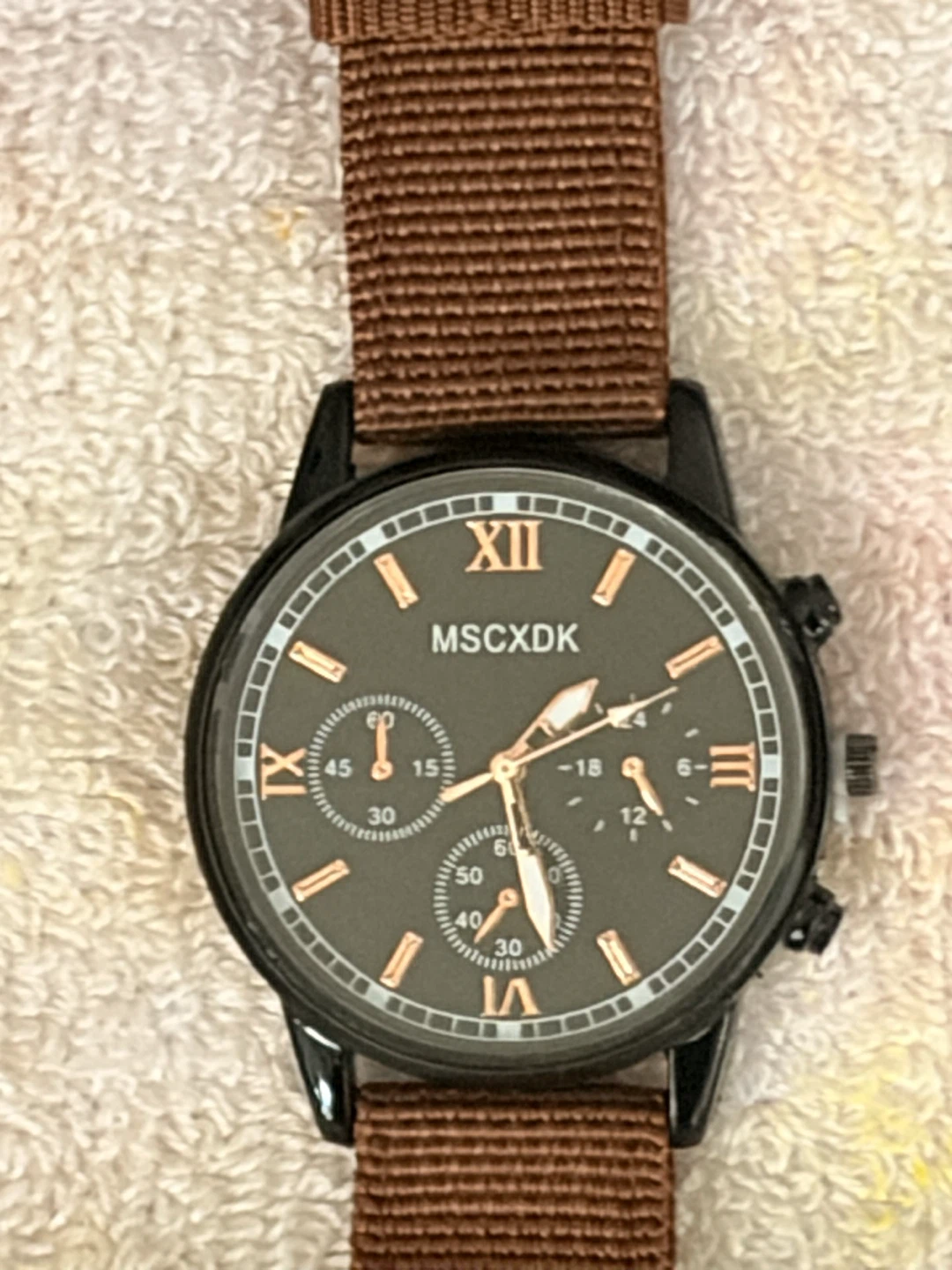 Set of 4 Brand New Unisex Quartz Wristwatches with New Batteries - photo 3