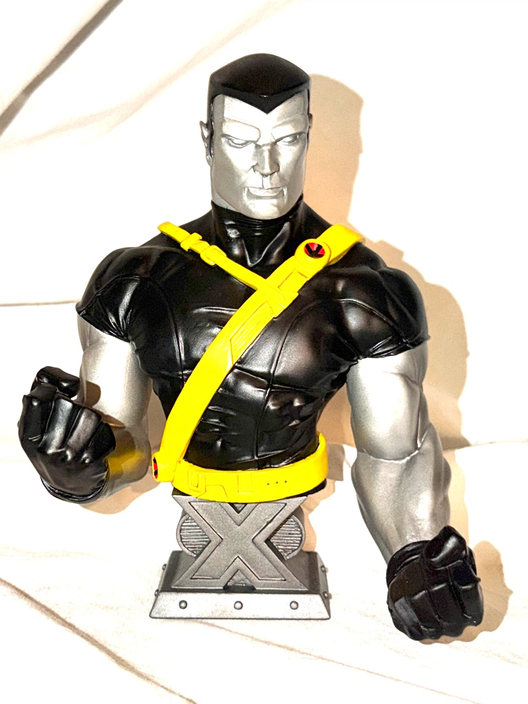 Marvel Ultimate X-Men Colossus Mini Bust - photo 2