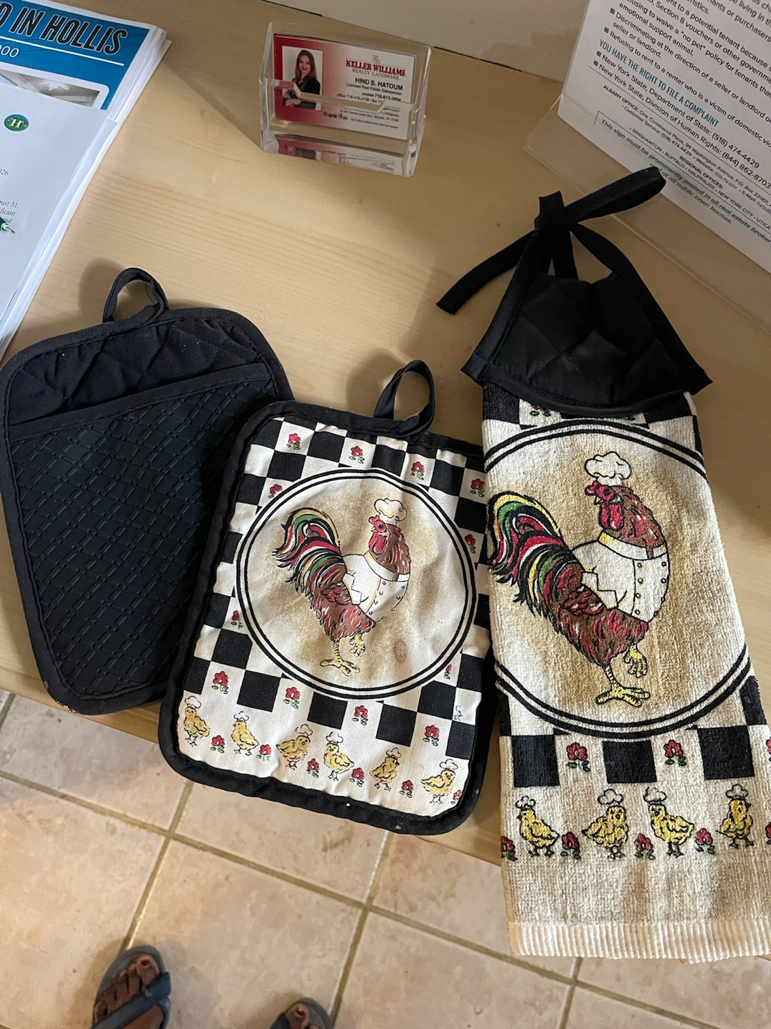 Kitchen Pot Holder and Hanging Towel Set