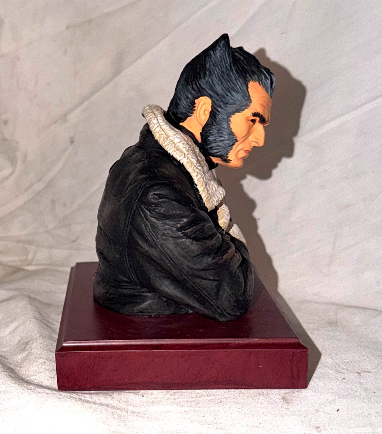 Earth x Wolverine Logan Limited Ed Bust  Dynamic Forces - photo 3