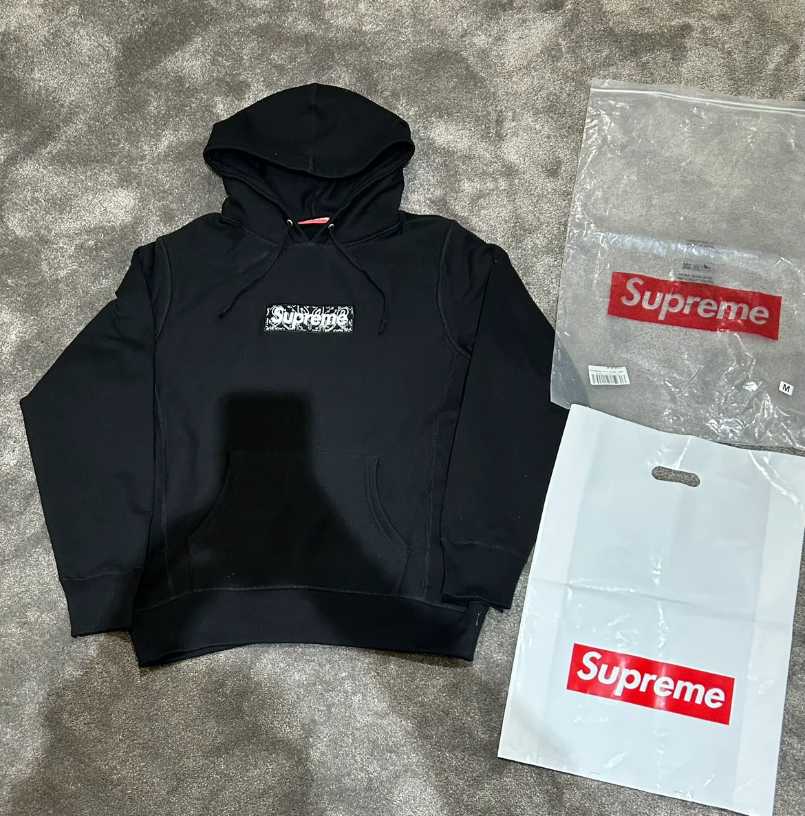 Supreme hoodie