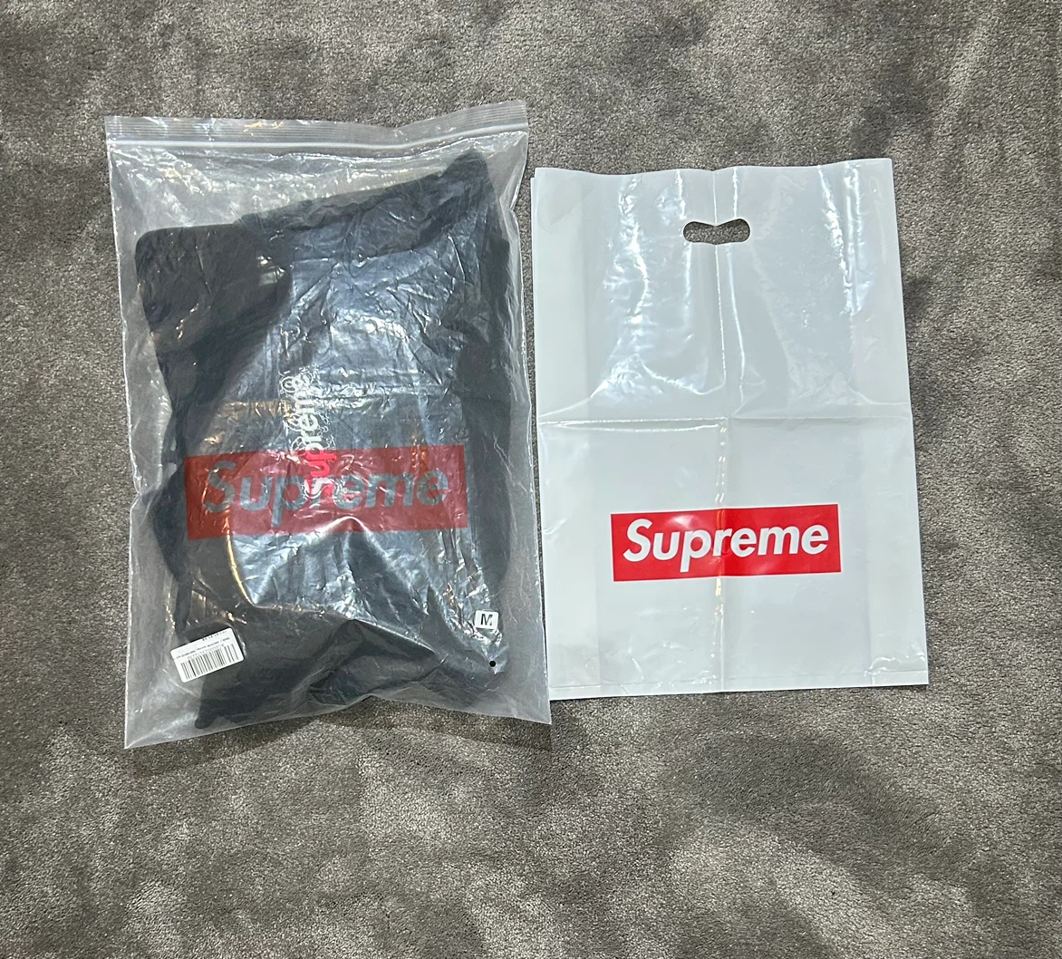 Supreme hoodie - photo 2