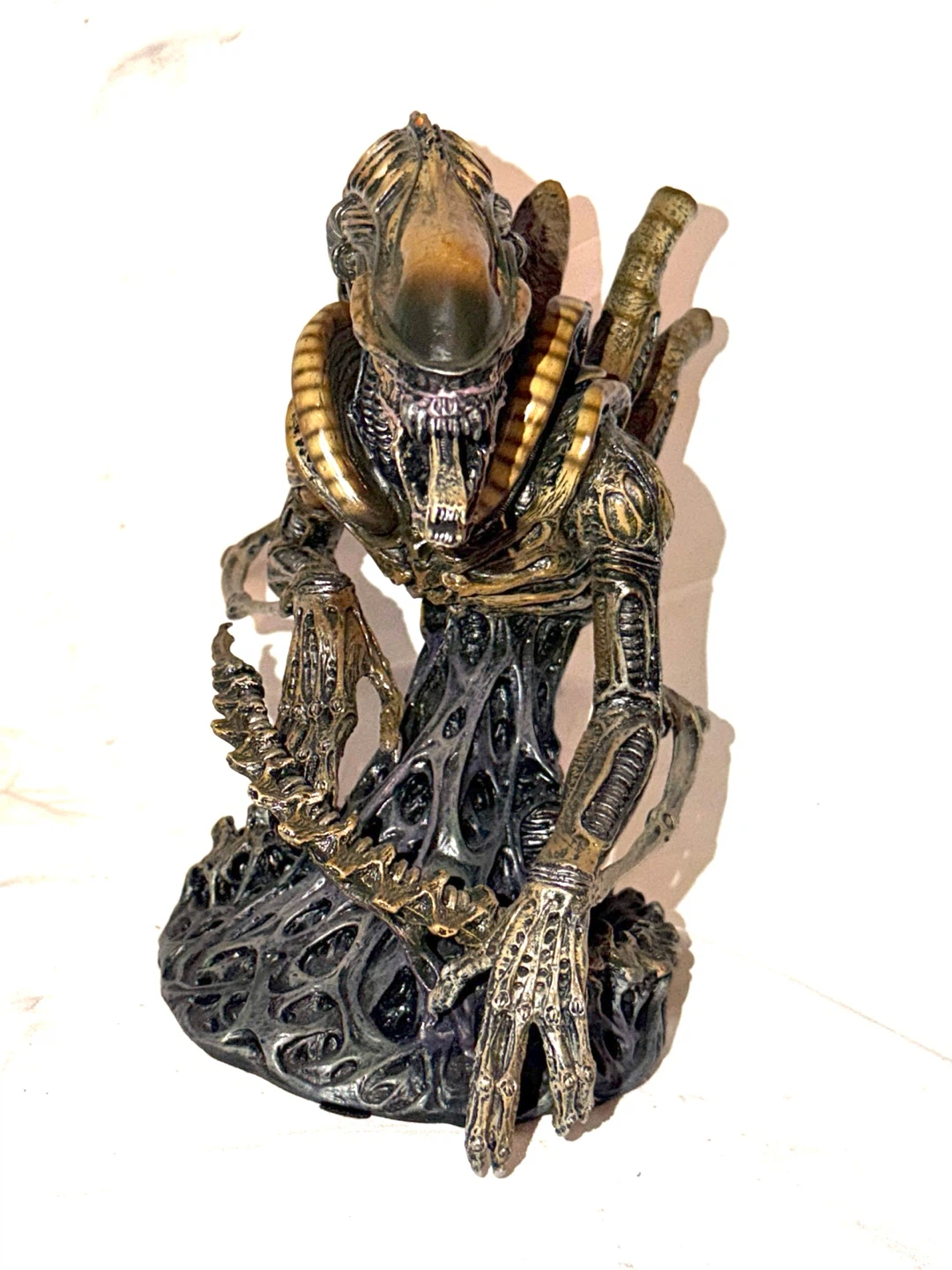 Alien warrior  Xenomorph Limited Ed  Mini Bust Statue - photo 2