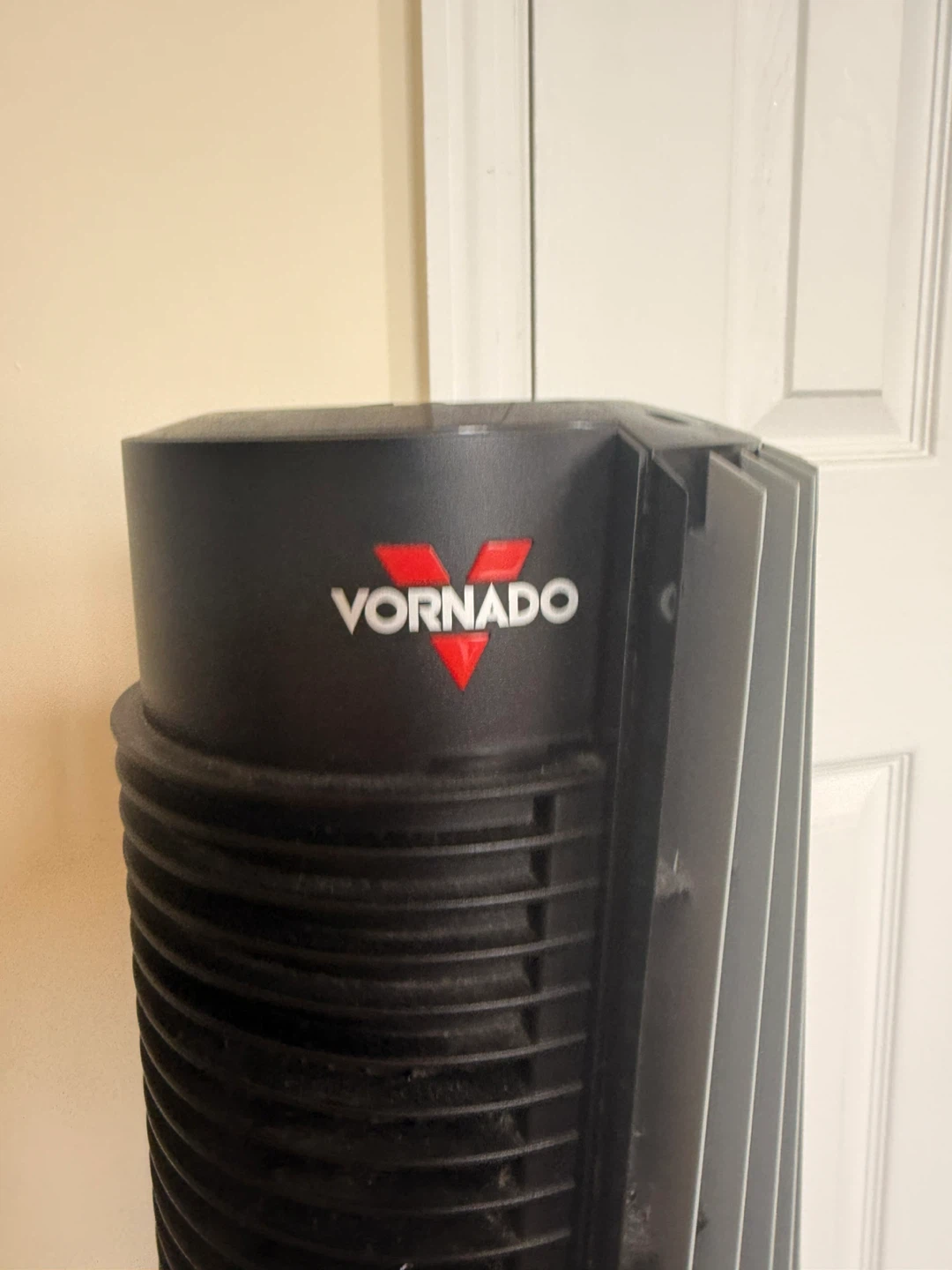 Vornado Tower Fan - photo 2