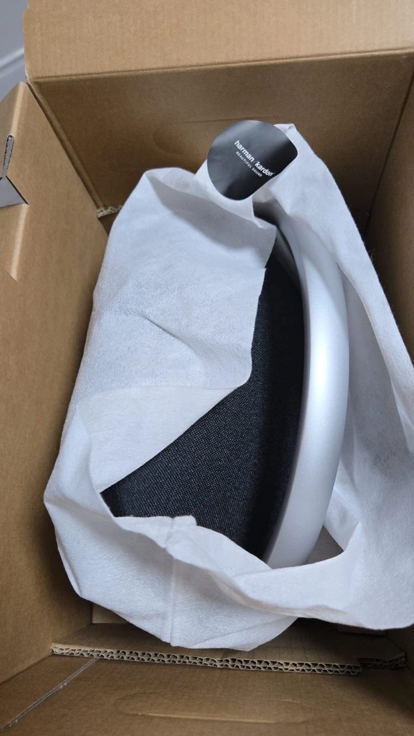 Harman Kardon Onyx Studio 8 Bluetooth Speaker - photo 4