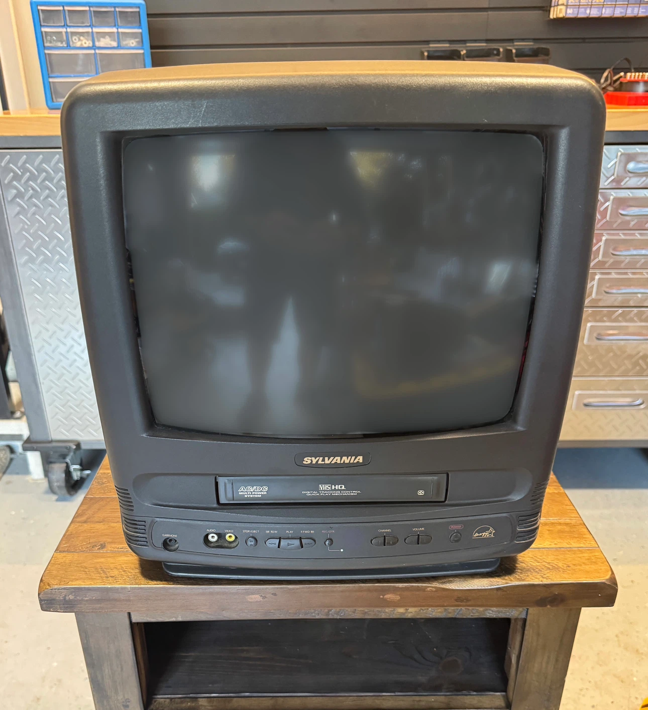 Sylvania 13” CRT TV/VCR Combo – Original Remote & Accessories