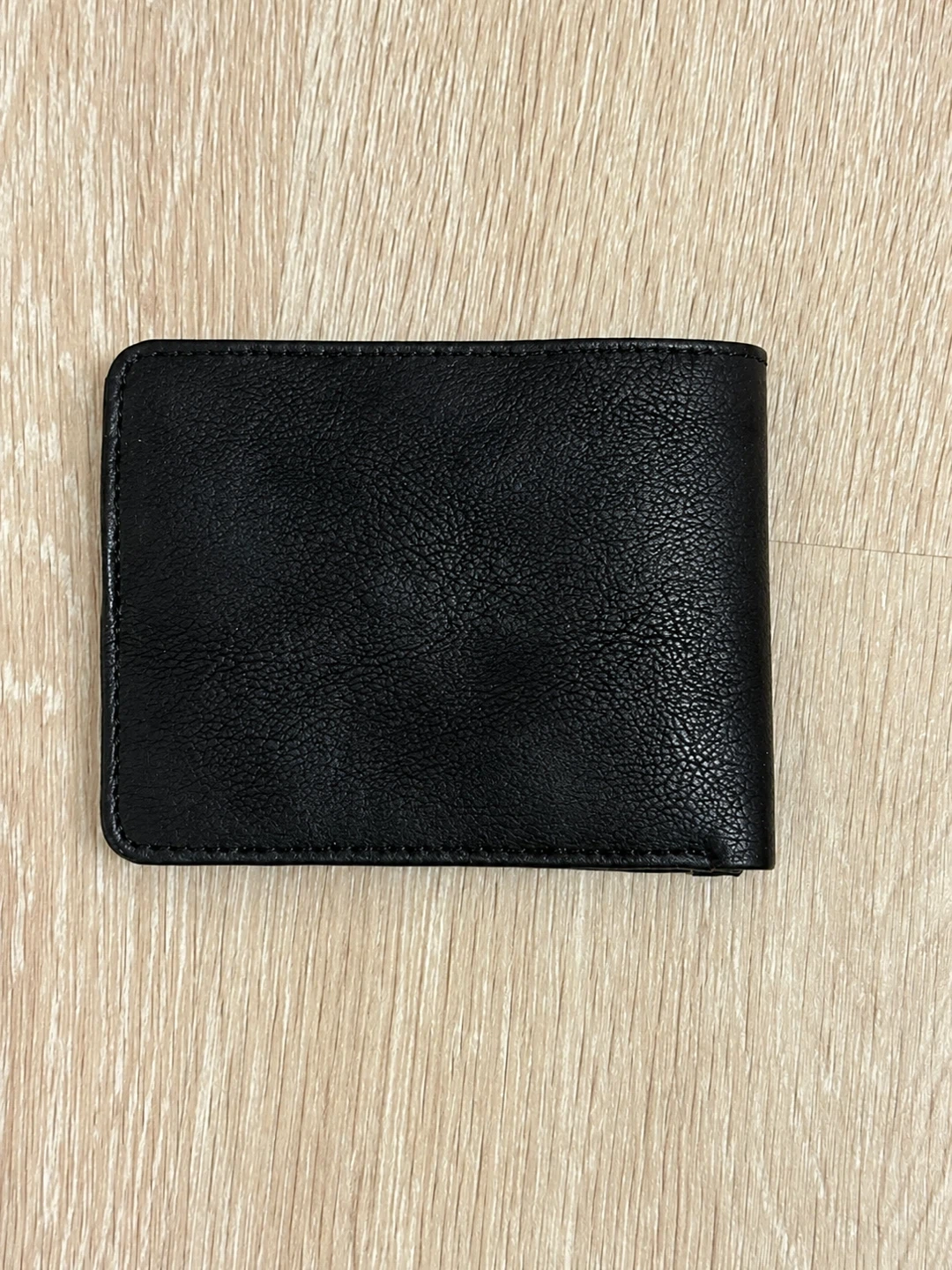 Calvin Klein black leather bifold wallet - photo 3
