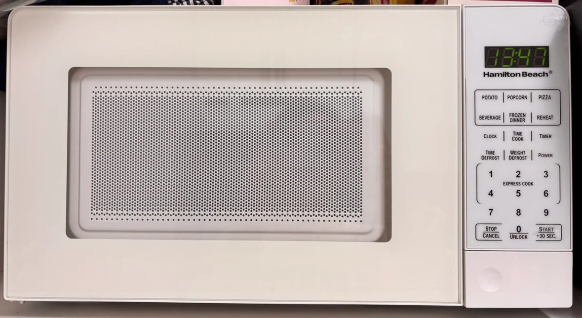 Hamilton Beach 0.7 cu ft 700W Compact Size Microwave - photo 5