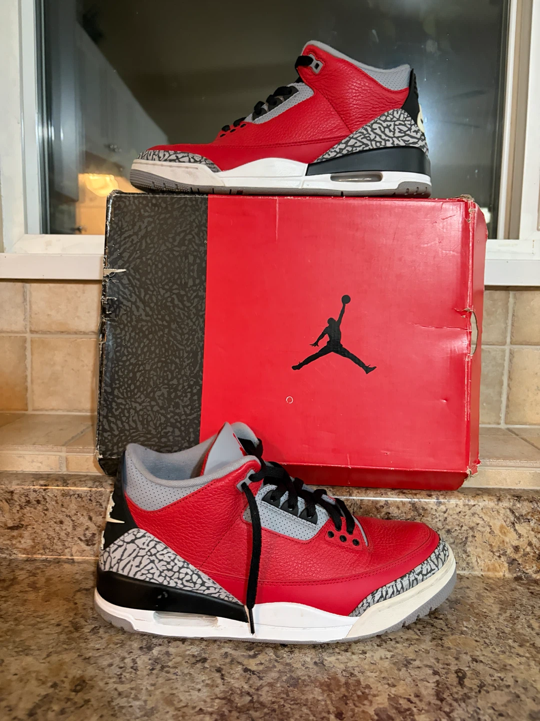 Nike Air Jordan 3 Red Cement