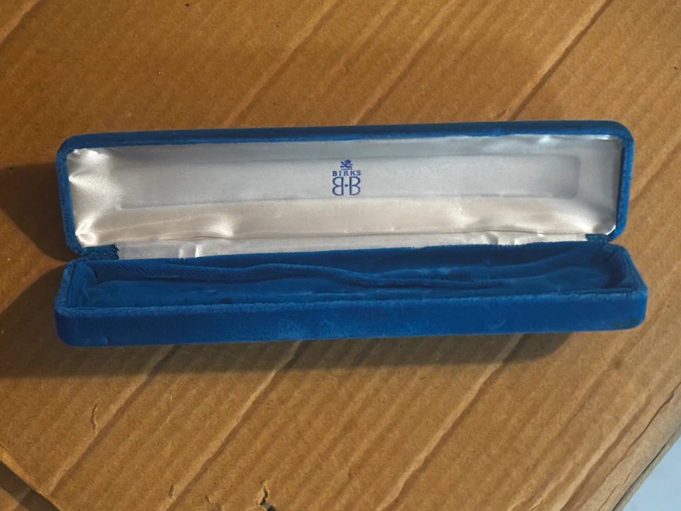 Birks Vintage Velvet Jewellery Box